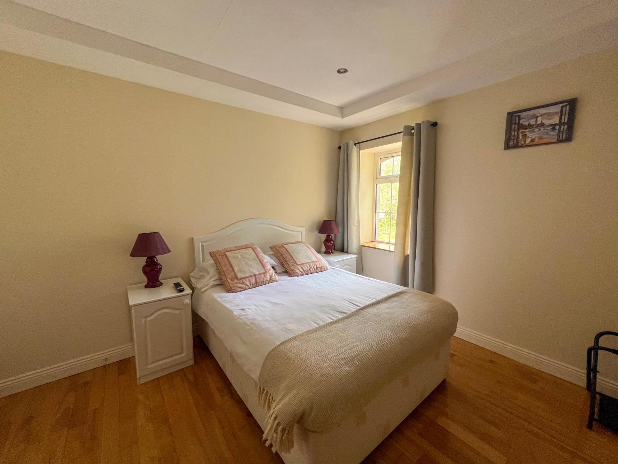 קיל איירן Woodville Lodge Guesthouse מראה חיצוני תמונה