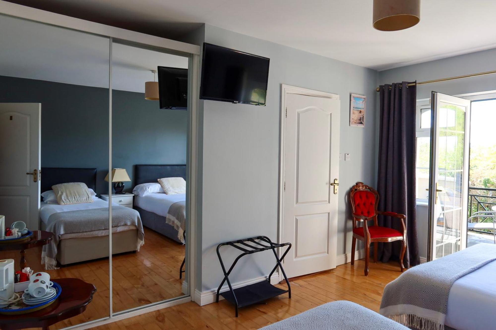 קיל איירן Woodville Lodge Guesthouse מראה חיצוני תמונה