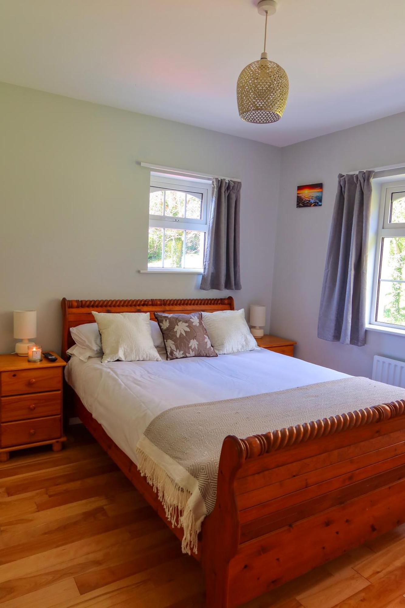 קיל איירן Woodville Lodge Guesthouse מראה חיצוני תמונה